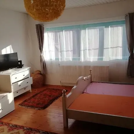 Makvirag Haz Apartment Zebegeny
