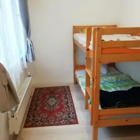 Makvirag Haz Zebegeny