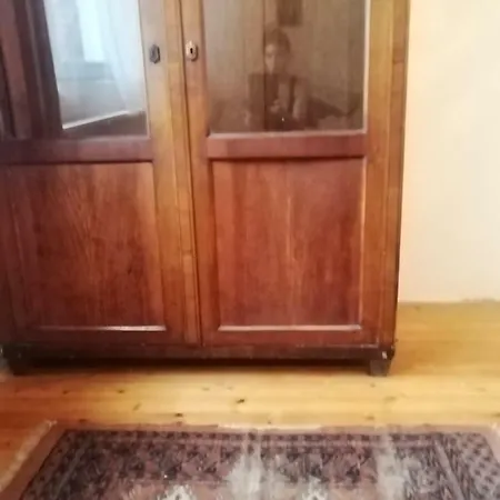 Makvirag Haz